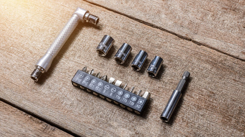 Adapter HEX–kwadrat do nasadek – jak dobrać rozmiar i używać go bezpiecznie?