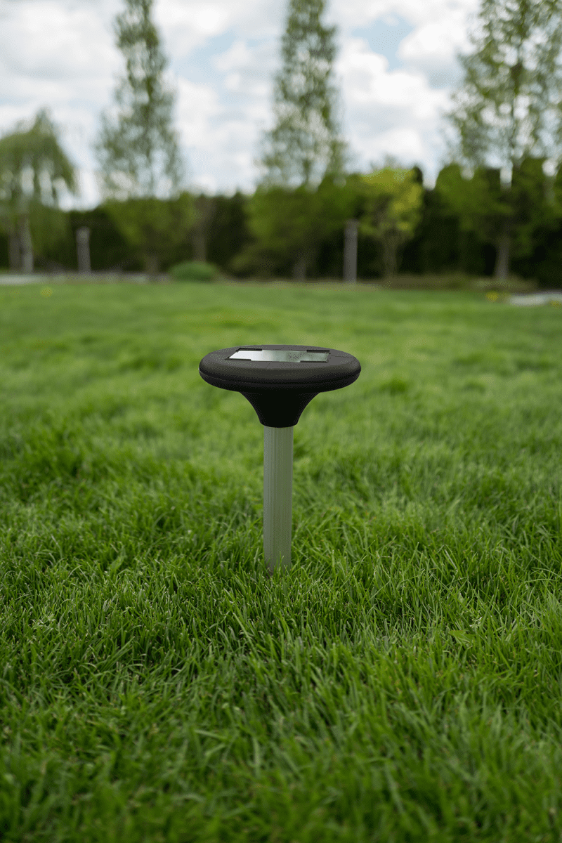 Solarny odstraszacz na krety i gryzonie - okrągły, duży ALU | CTRL-MO103S