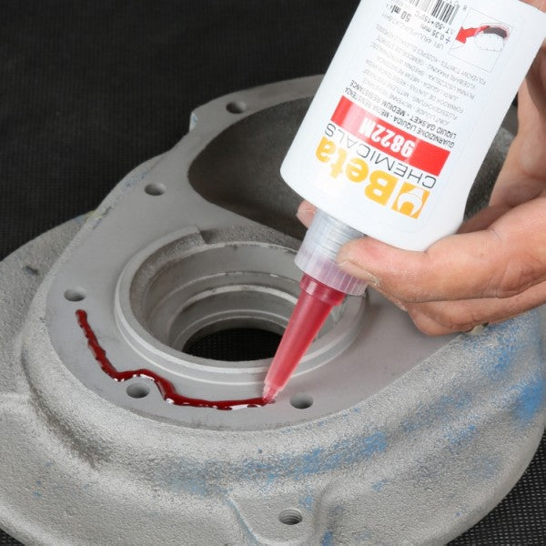 Płynna uszczelka o średniej sile do płaskich powierzchni 50ml | 9822M/50DM - Centrum Techniczne Gałązka