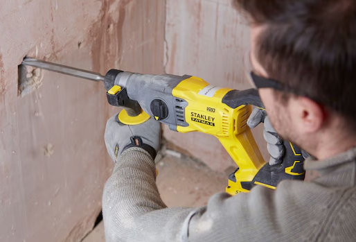 Motowiertarka SDS+ V20 – 2x4,0Ah i kuferkiem do bezpiecznego przechowywania | SFMCH900M22-QW