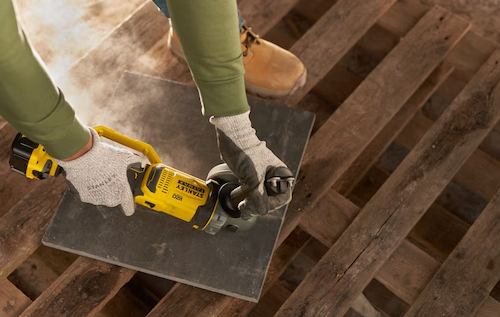 Szlifierka kątowa V20 125 mm – 2x4,0Ah i kuferkiem do przechowywania | SFMCG400M2K-QW