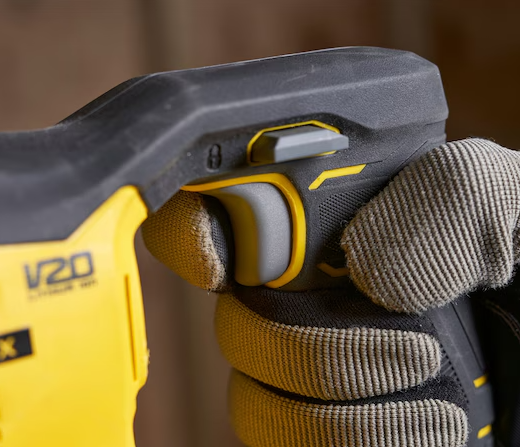 Piła szablasta FatMax 18V V20 SOLO – mocne narzędzie bez akumulatora i ładowarki | SFMCS300B-XJ