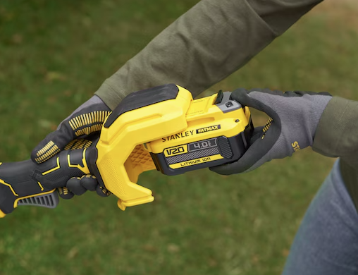 Podkaszarka V20 18V 1x4,0Ah z ładowarką – Regulowana, idealna do precyzyjnego koszenia | SFMSTB930M-QW