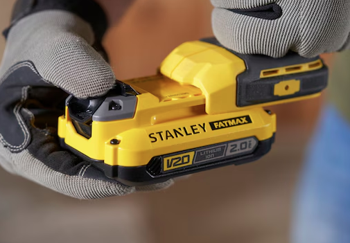 Zakrętarka udarowa V20 18V – mocna i kompaktowa, idealna do szybkiego wkręcania | SFMCF810B-XJ