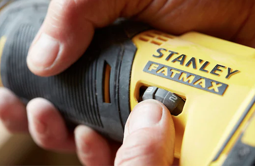 Multitool FatMax 20V – Wszechstronne narzędzie bez akumulatora i ładowarki, gotowe do rozbudowy| SFMCE500B-XJ