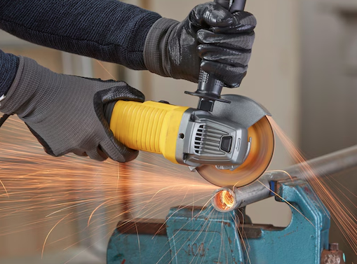 Szlifierka kątowa o mocy 850W z tarczą 125mm – idealna do cięcia i szlifowania | FMEG220-QS