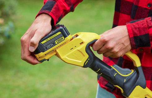 Piła na wysięgniku 18V 20 cm V20 – Wygodne cięcie gałęzi na wysokości bez drabiny | SFMCPS620B-XJ