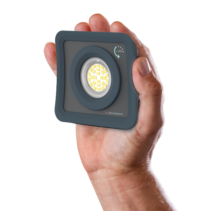 NOVA MINI 1000 LM – AKU LAMPA ROBOCZA Z UCHWYTEM SMART GRIP I WSKAŹNIKIEM BATERII | 03.6010