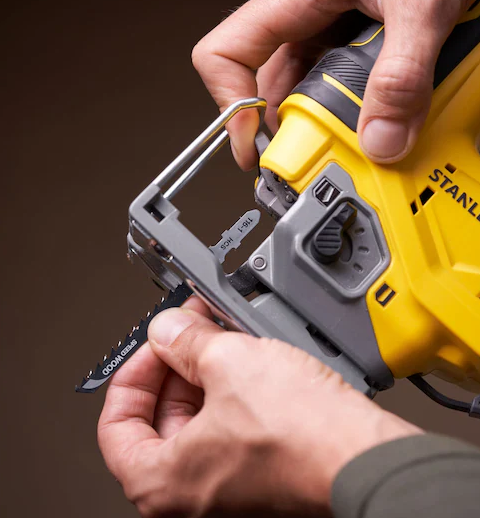 Wyrzynarka FatMax BL V20 18V SOLO – bez akumulatora, bezszczotkowa, lekka i wydajna | SFMCS650B-XJ