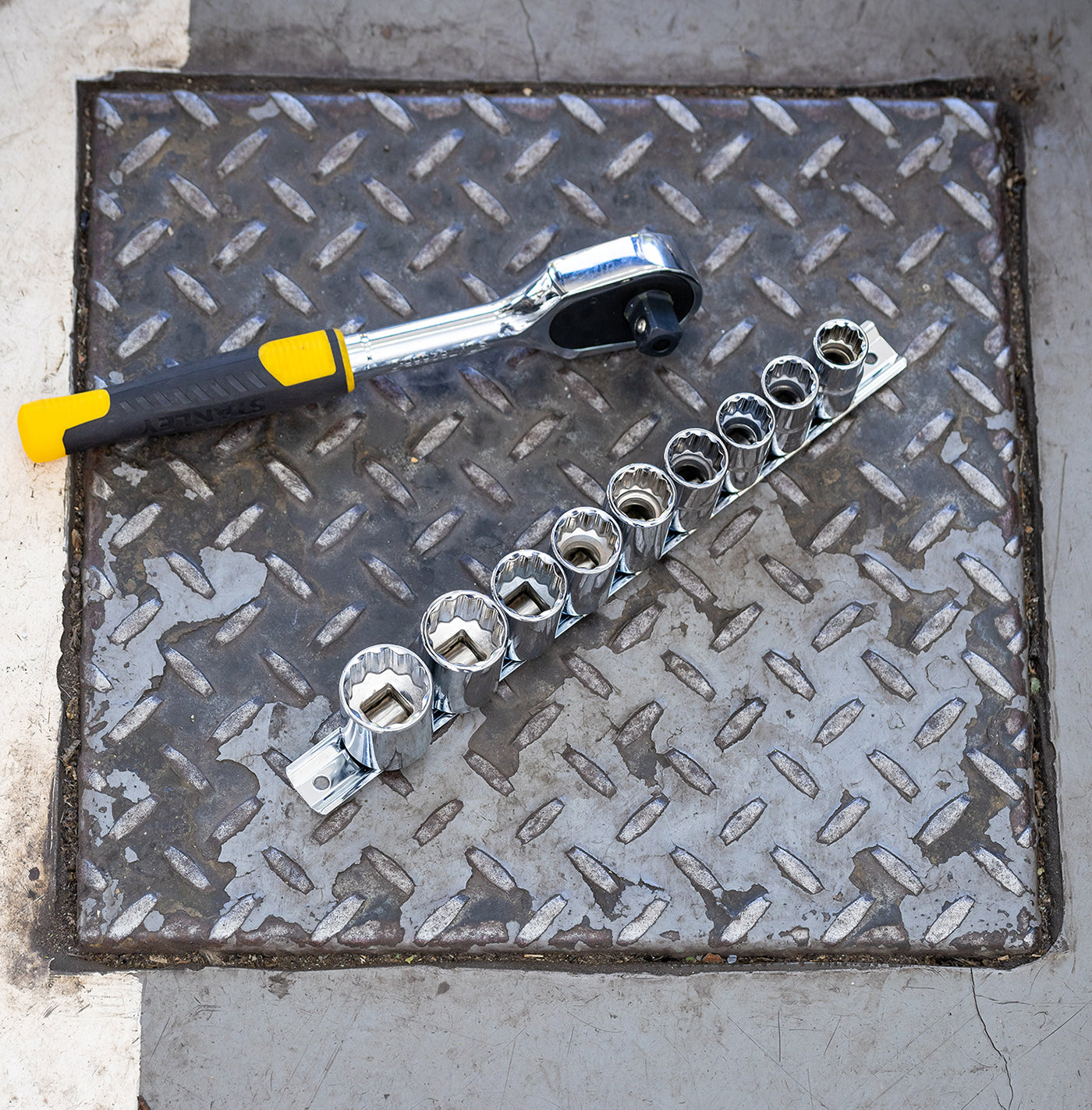 Zestaw grzechotka 1/4" i akcesoria do napraw i prac mechanicznych 11 szt. | STMT82666-0