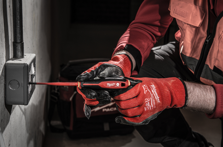 Wkrętak izolowany krzyżak VDE ph1 x80 | 4932478721 - Centrum Techniczne Gałązka