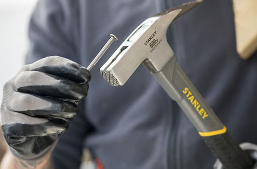 Młotek ciesielski 600 g z włókna szklanego LATT, chropowata rękojeść do pracy w warsztacie | STHT0-51312