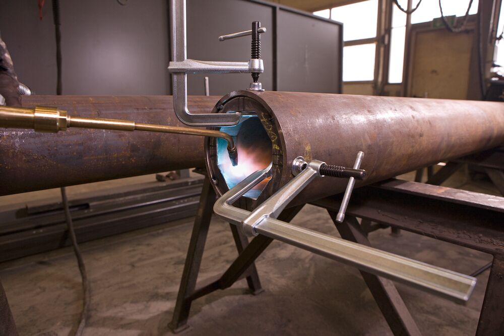 Ścisk śrubowy ślusarski stalowy GZ-K z pokrętłem 250x120mm | GZ25K