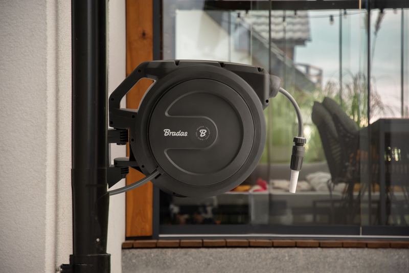 Automatyczny bęben ogrodowy WHITE LINE z wężem 1/2" 20 m i akcesoriami | WL-W7B20