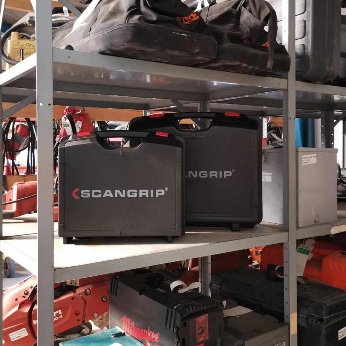 Lampa robocza SITE LIGHT 80  o mocnym strumieniu światła 80 000 lm do dużych powierzchni | 49.0390