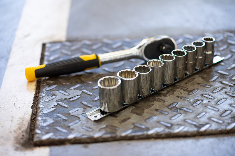 Zestaw grzechotka 1/4" i akcesoria do napraw i prac mechanicznych 11 szt. | STMT82666-0