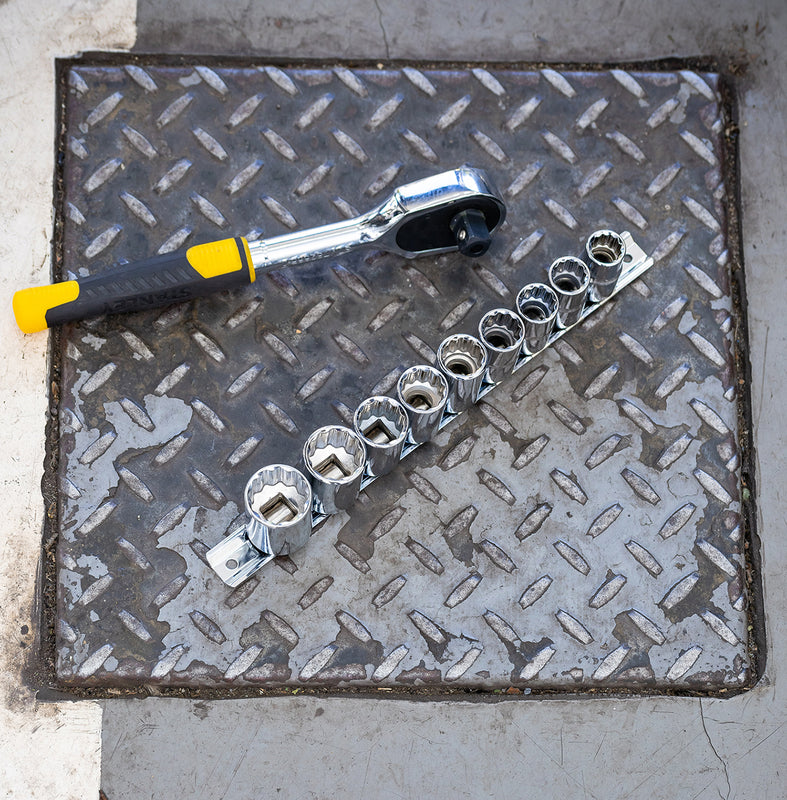 Zestaw grzechotka 1/4" i akcesoria do napraw i prac mechanicznych 11 szt. | STMT82666-0