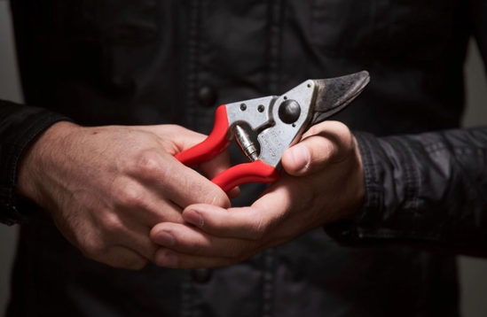 Zestaw ogrodowy: sekator Felco 6 i nóż Felco 500 do pielęgnacji | P042