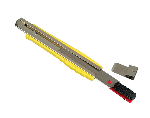 Nożyk FatMax 18 mm do cięcia, wytrzymały i wygodny w pracy warsztatowej | 8-10-421