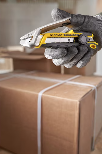 Nóż łamany 18 mm z systemem łamania ostrza i pokrętłem | FMHT10592-0