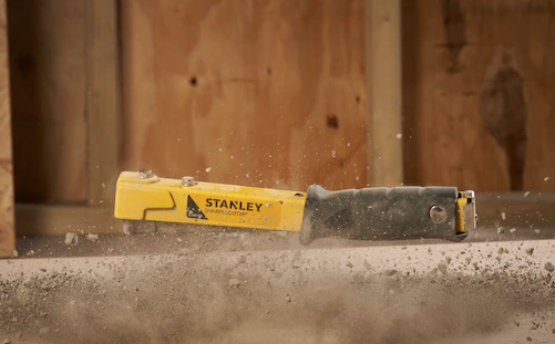 Zszywacz młotkowy do szybkiego i wygodnego mocowania materiałów tapicerskich | 6-PHT150