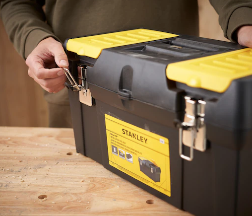 Skrzynka narzędziowa 19" seria 2000 do przechowywania i organizacji narzędzi w warsztacie | 1-92-066