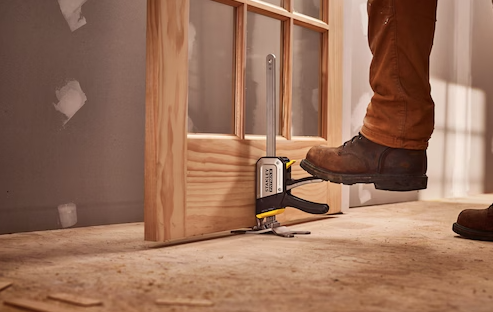 Podnośnik TRADELIFT – solidne i wytrzymałe narzędzie do podnoszenia ciężkich przedmiotów | FMHT83550-1