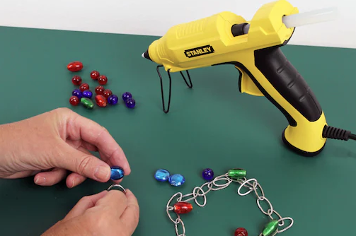 Pistolet do kleju 120W 210°C – szybkie i wygodne narzędzie do precyzyjnego klejenia | STHT6-70417