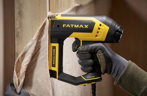 Elektryczny zszywacz Stanley FM do szybkiego i wygodnego zszywania materiałów | FMHT6-75934