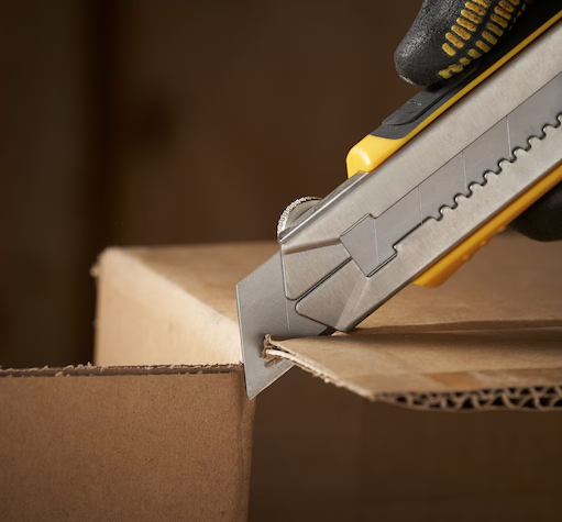 Ostrza łamane FatMax 25 mm, 10 sztuk, ułatwiające precyzyjne cięcie materiałów | 2-11-725