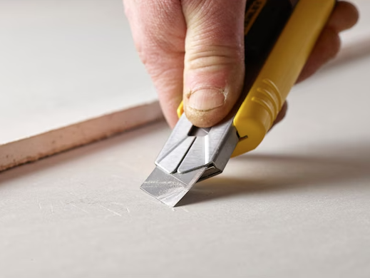 Ostrza łamane FatMax 25 mm, 10 sztuk, ułatwiające precyzyjne cięcie materiałów | 2-11-725