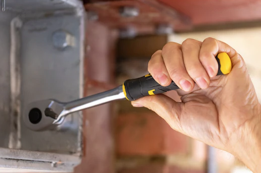 Zestaw z grzechotką 1/2" z nasadkami i bitami ułatwiający precyzyjne wkręcanie | FMMT82681-0