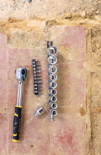 Zestaw z grzechotką 1/4" z nasadkami i bitami ułatwiający precyzyjne wkręcanie | FMMT82679-0