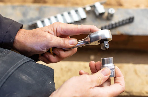 Zestaw z grzechotką 1/4" z nasadkami i bitami ułatwiający precyzyjne wkręcanie | FMMT82679-0