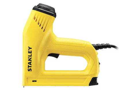 Zszywacz elektryczny Stanley HD ułatwiający szybkie i precyzyjne mocowanie materiałów | 6-TRE550