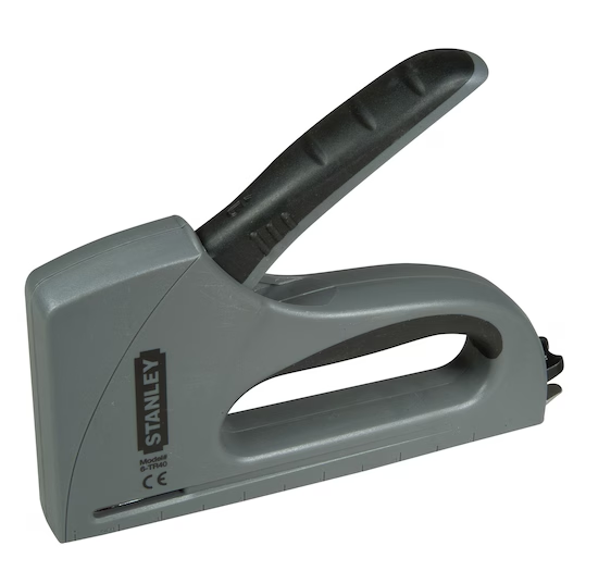 Zszywacz TR40 LD ułatwiający szybkie i precyzyjne mocowanie materiałów | 6-TR40