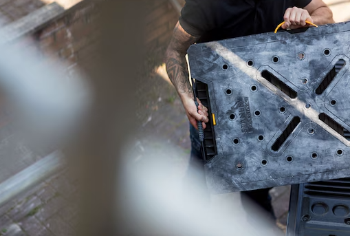 Stół składany FatMax Express ułatwiający szybkie rozkładanie i wygodne prace warsztatowe | FMST1-75672