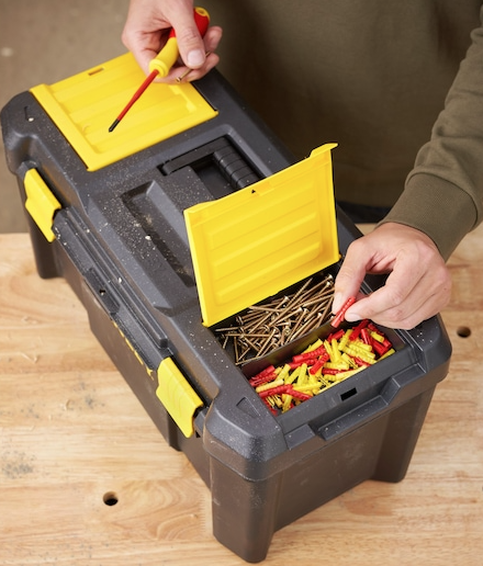 Skrzynka narzędziowa ESSENTIAL 19 cali, kompaktowa i wytrzymała do przechowywania narzędzi | STST1-75520