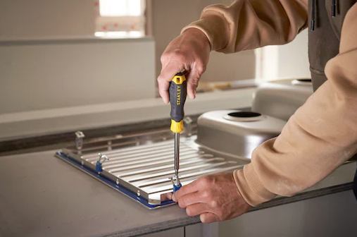 Zestaw 34 wkrętaków, uniwersalny i wytrzymały do precyzyjnego montażu i napraw | STHT0-70885