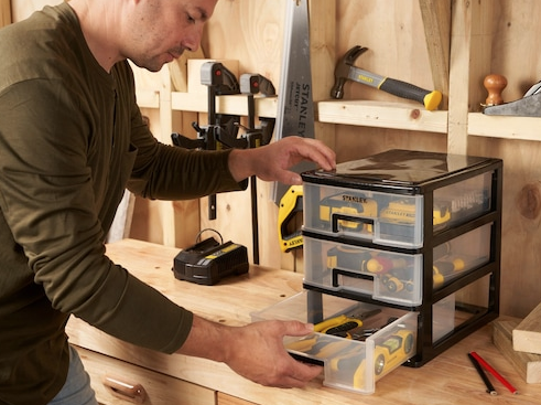 Szuflady ESSENTIAL L, pojemne i trwałe, idealne do przechowywania narzędzi i akcesoriów | STST40712-1