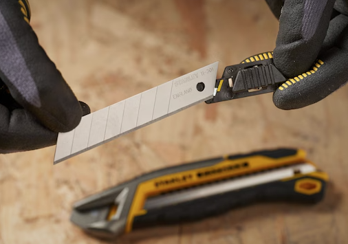 Ostrza łamane 18 mm w opakowaniu 10 sztuk do noży i prac warsztatowych | 0-11-301