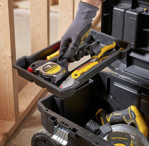 Skrzynia narzędziowa Stanley na kołach do transportu i przechowywania narzędzi | STST1-80150