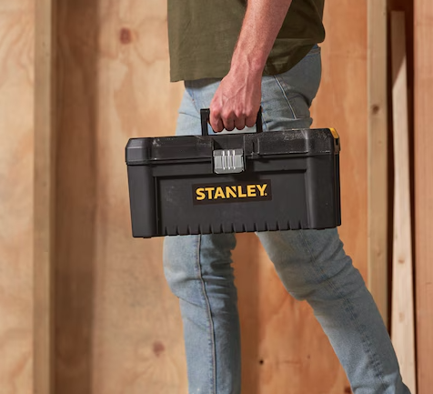 SKRZYNKA NARZĘDZIOWA ESSENTIAL 16" ZATRZASKI METALOWE | STST1-75518