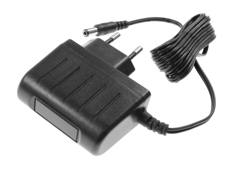 Kompletny zestaw ogrodzeniowy z elektryzatorem VIMENN PF-1100 zawierający pomarańczową taśmę, izolatory oraz uzio